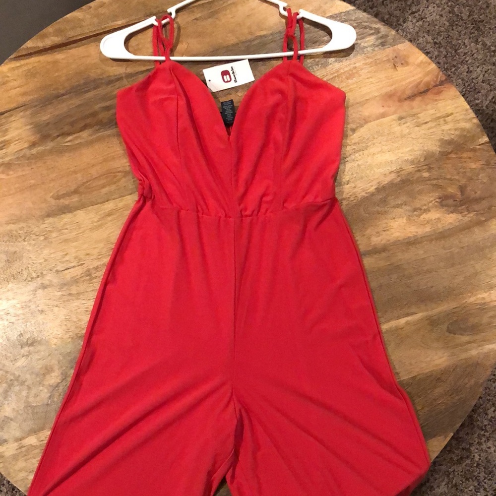 NWT Buckle jumpsuit; adjustable straps